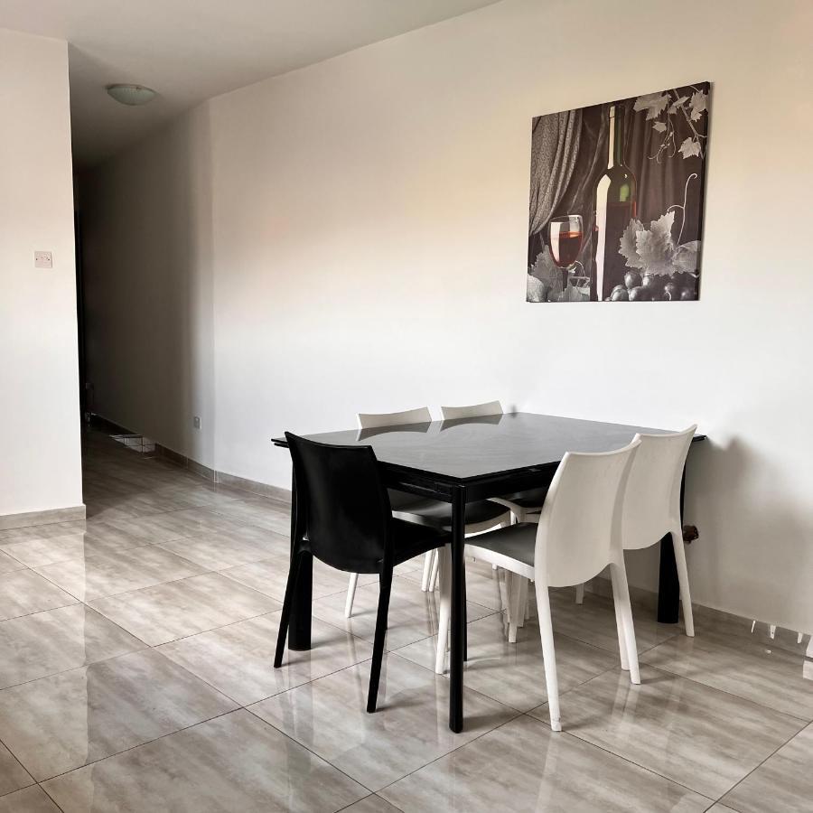 F5 Room 1, Private Double Room With Private Bathroom And Balcony In Shared Flat Msida Exterior photo